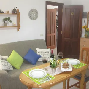 https://estudio-casco-los-silos-cerca-de-garachico.tenerifehoteles.net